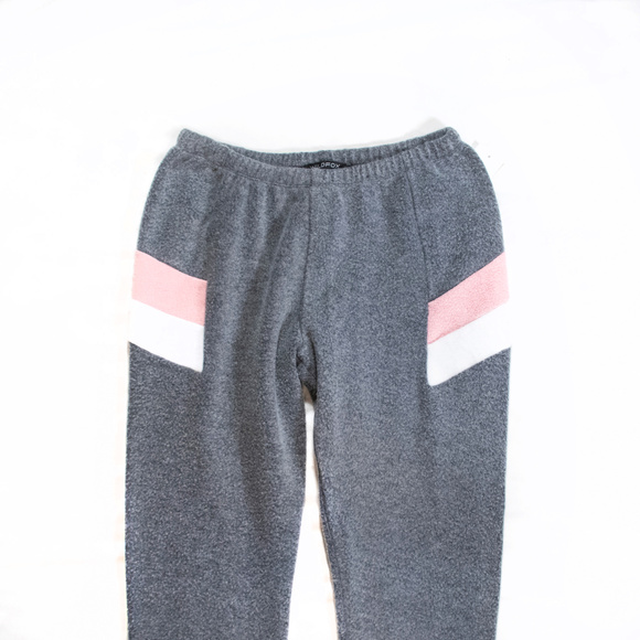 Grey, pink, white Wildfox lounge set - Picture 6 of 8